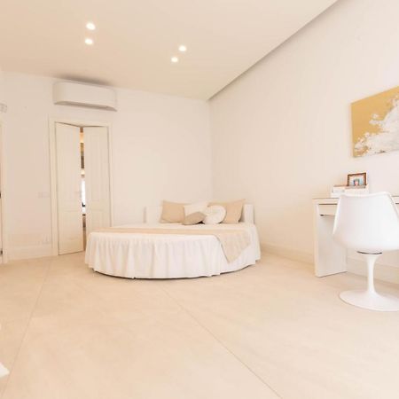 Anais Luxury Apartment - Catania Centro Екстериор снимка